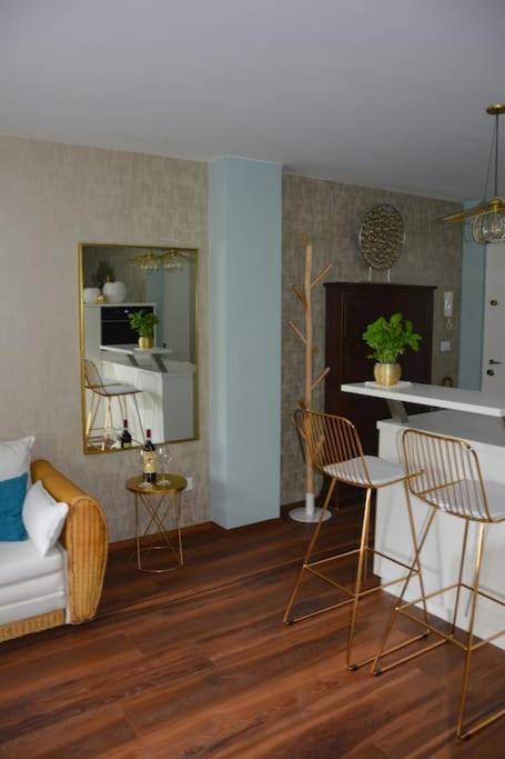 Moderne Ferienwohnung Merano Exteriör bild