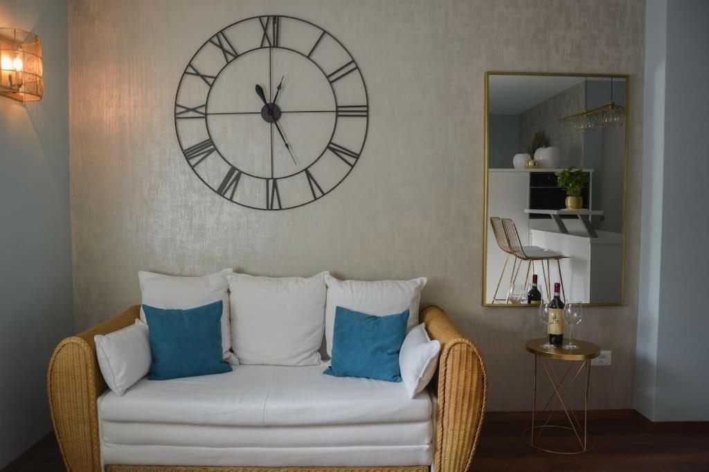 Moderne Ferienwohnung Merano Exteriör bild